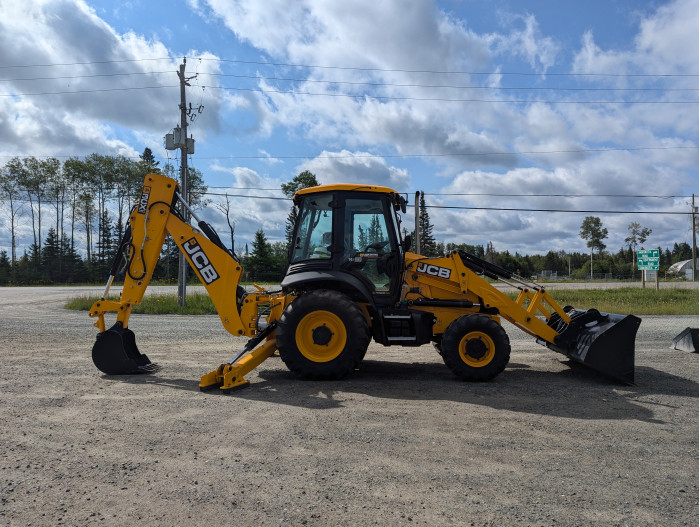 2: 2023 JCB 3CX-14 Backhoe