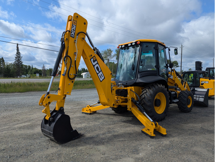 8: 2023 JCB 3CX-14 Backhoe