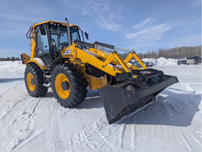 1: NEW JCB 4CX PRO BACKHOE