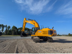 10: JCB 370X CRAWLER EXCAVATOR