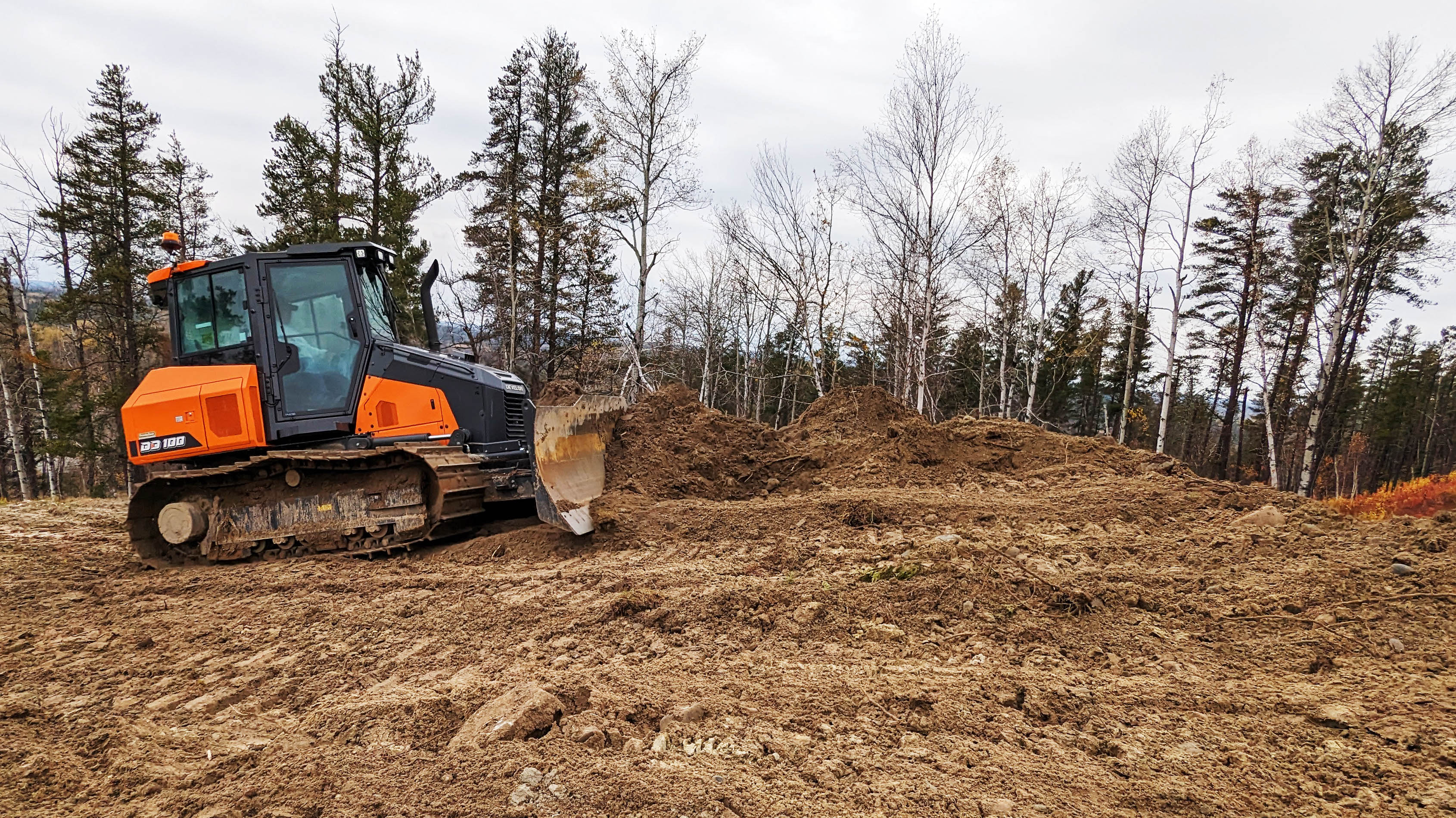 The DEVELON DD100 Compact Dozer: Power, Efficiency, and Precision in One Package