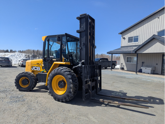 4: 2023 JCB 940-4 RTFL Forklift