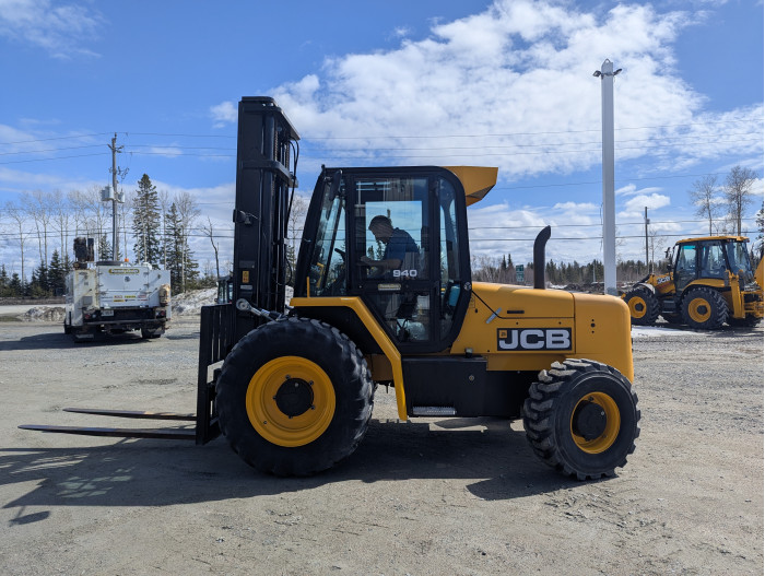 6: 2023 JCB 940-4 RTFL Forklift