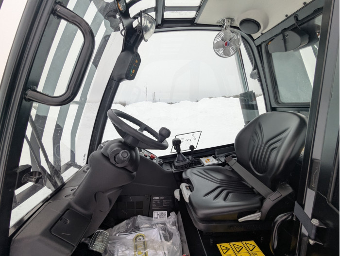 12: NEW JCB Teletruk TLT35D 4X4