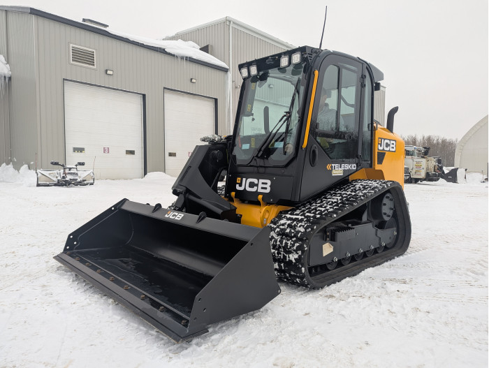 6: 2026 JCB 3TS-8T TELESKID