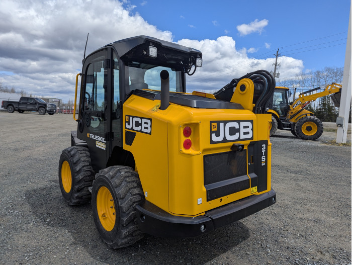 3: 2026 JCB 3TS-8W Teleskid