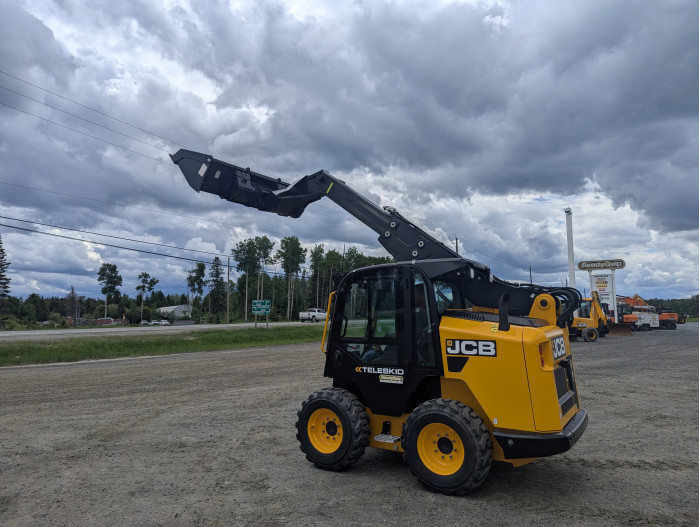 6: 2026 JCB 3TS-8W Teleskid