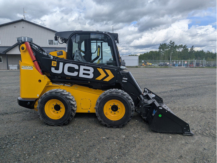 9: 2026 JCB 3TS-8W Teleskid