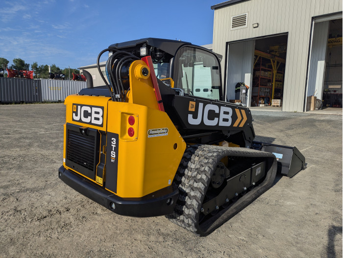 3: NEW JCB 3TS-8T TELESKID 