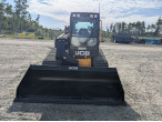 7: NEW JCB 3TS-8T TELESKID 