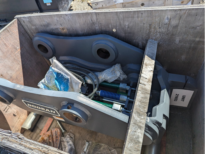 2: 2022 Doosan QC - DX350LC