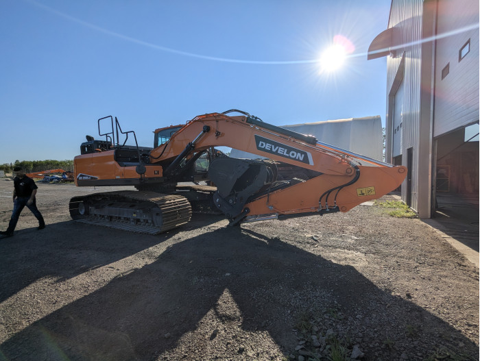5: 2024 DEVELON DX200LC-7 EXCAVATOR