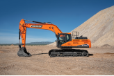 1: NEW DEVELON DX300LC-7 Crawler Excavator