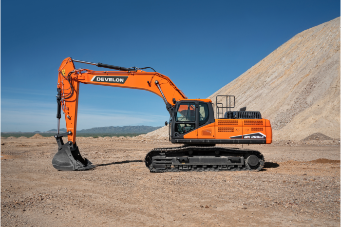 1: NEW DEVELON DX300LC-7 Crawler Excavator