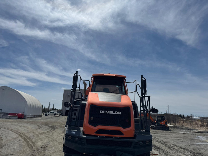 6: 2024 DEVELON DA30-5 ROCK TRUCK