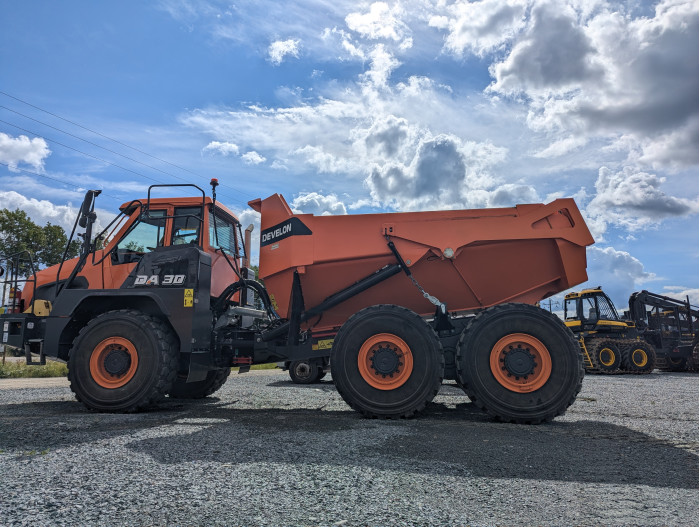 2: NEW DEVELON DA30-5 ADT