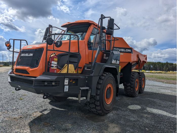 3: NEW DEVELON DA30-5 ADT