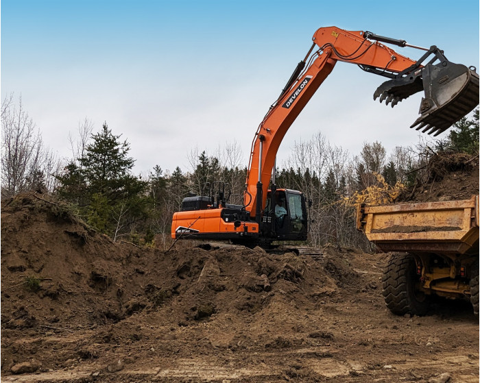 1: 2023 DEVELON DX350LC-7US30 Excavator