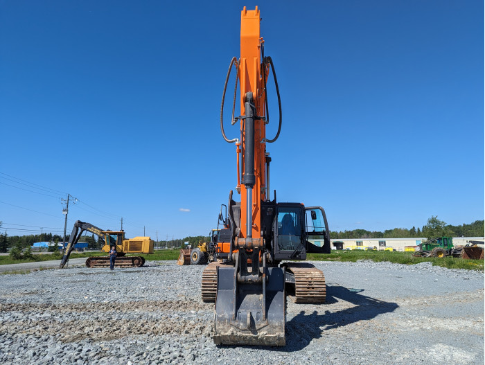 8: 2023 DEVELON DX350LC-7US30 Excavator