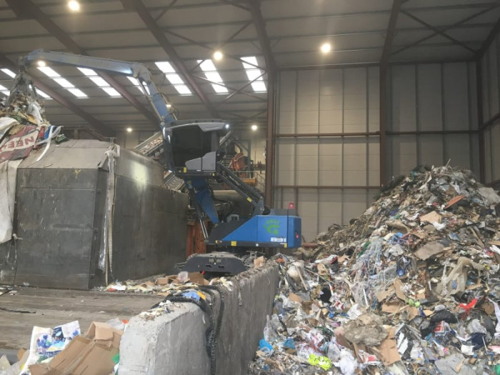 5: FUCHS 331 MATERIAL HANDLER