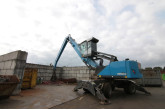 1: FUCHS 350 MATERIAL HANDLER