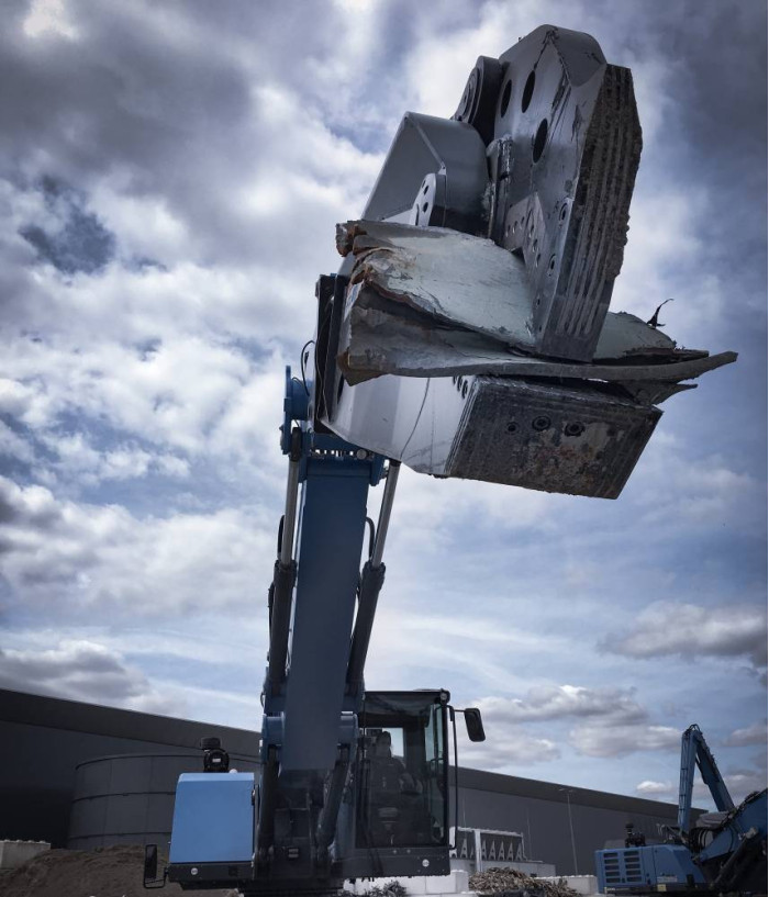 4: FUCHS 340 F FQC HYDRAULIC QUICK CONNECT