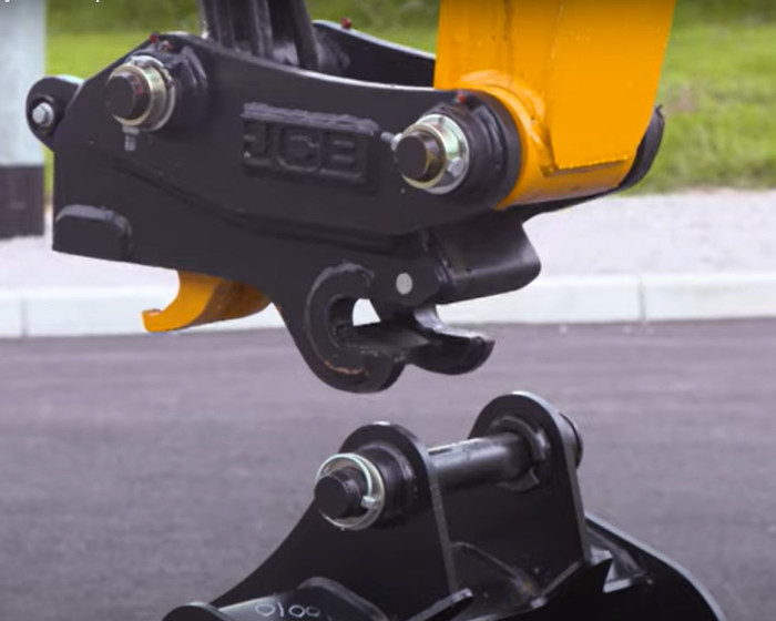 1: 2019 JCB Hydraulic Quick Hitch 11.5-14.5T