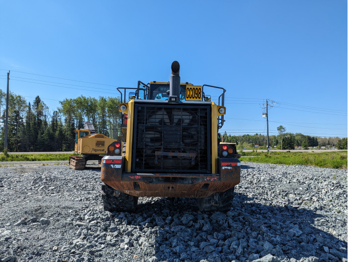 8: 2014 Komatsu WA500-7 LOADER