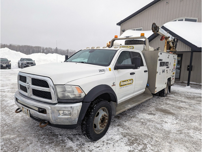 6: 2015 DODGE RAM 5500 SLT Service Truck