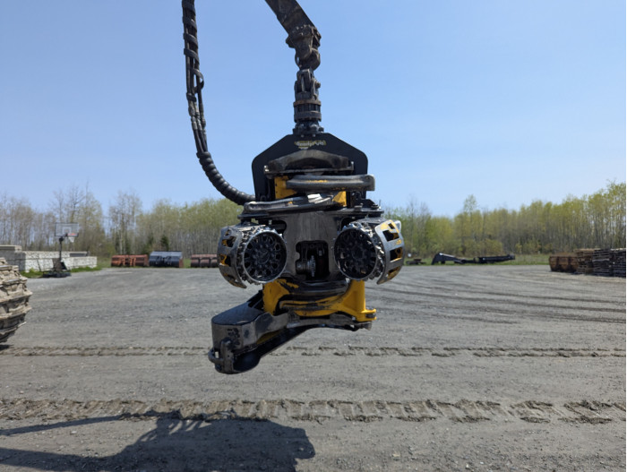 8: 2021 Ponsse Ergo Harvester with H8 Head