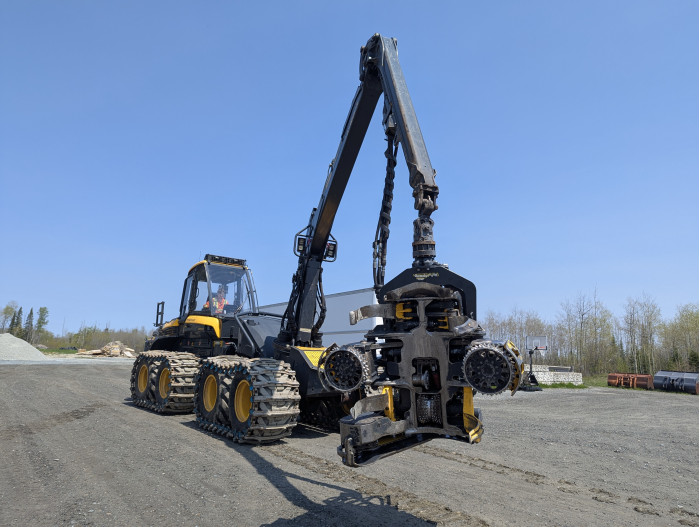 4: 2021 Ponsse Ergo Harvester with H8 Head