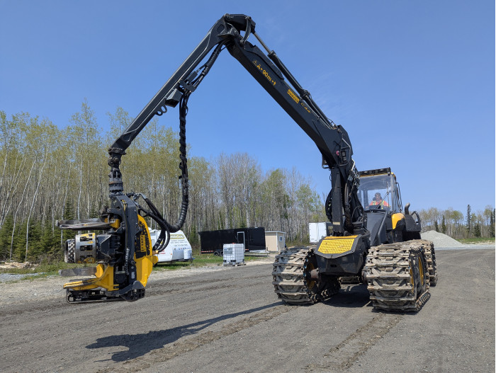 6: 2021 Ponsse Ergo Harvester with H8 Head