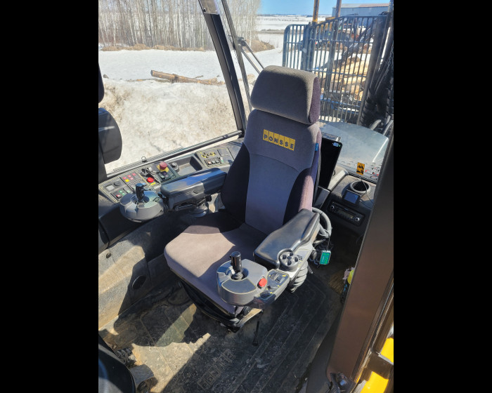 8: 2023 PONSSE ELEPHANT KING K100S Forwarder
