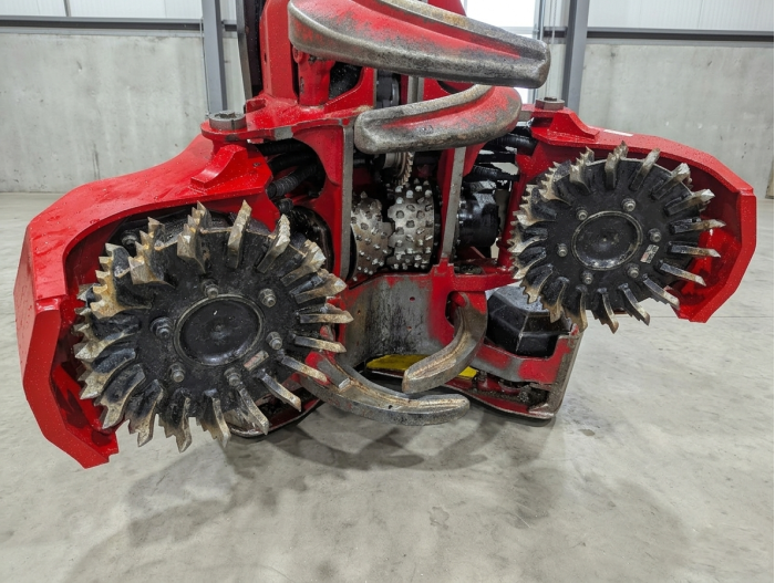 11: 2023 Waratah H425X harvester head