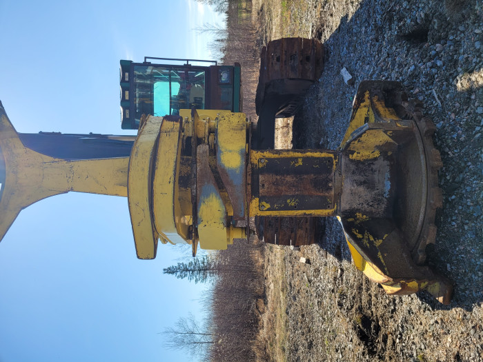 6: 2000 TimberJack 850 Feller Buncher
