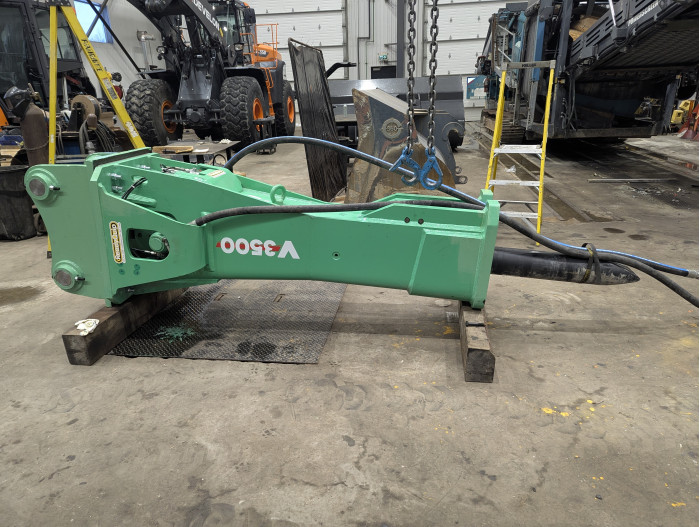 1: 2026 Tramac V3500 Hammer
