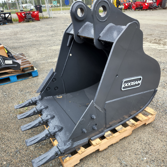 1: 2022 DOOSAN BUCKET 42" 1.04 CU YD